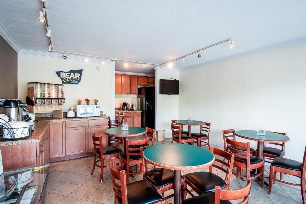 Travelodge by Wyndham Harriman