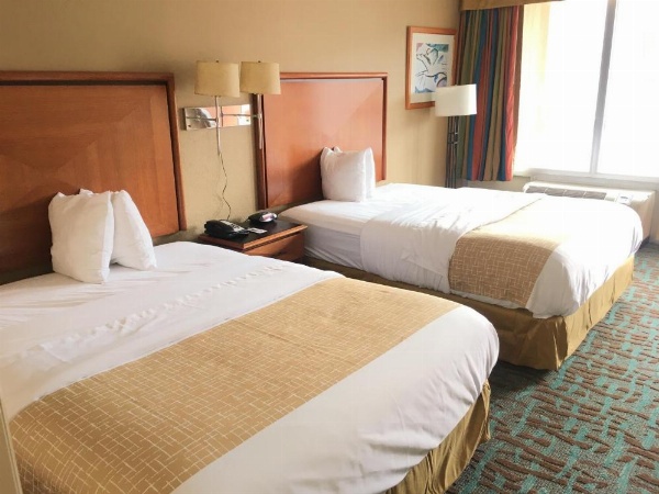 Travelodge by Wyndham Harriman image 11