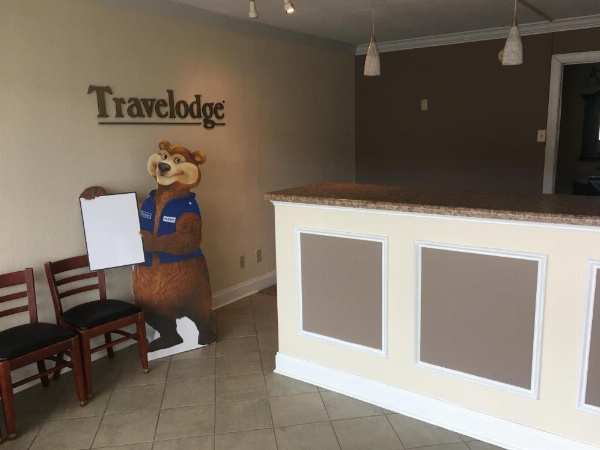 Travelodge by Wyndham Harriman image 17