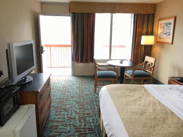 Travelodge by Wyndham Harriman image 22