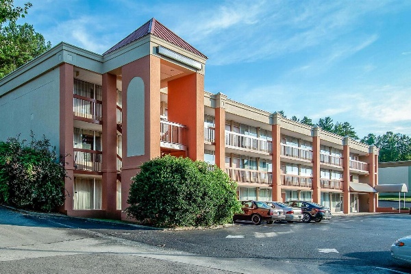 Travelodge by Wyndham Harriman Main image